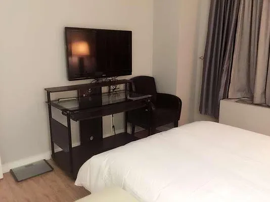 Rented by R New York | media 69