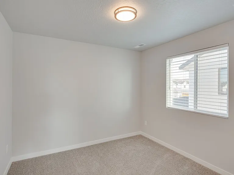 327 S Riggs Spring Ave — Photo 15