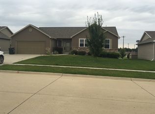 2619 Covey Ct, Cedar Falls, IA 50613