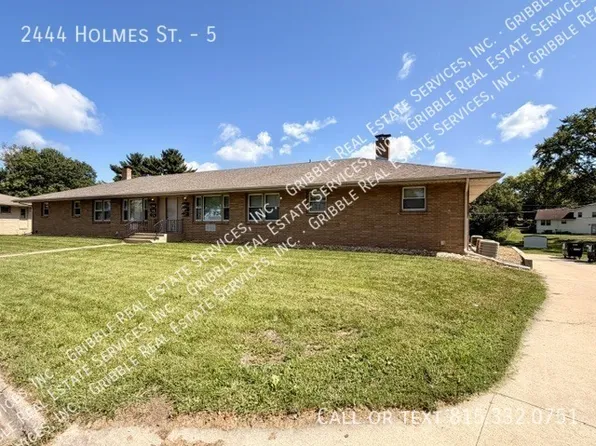 2444 Holmes St #5, Rockford, IL 61108