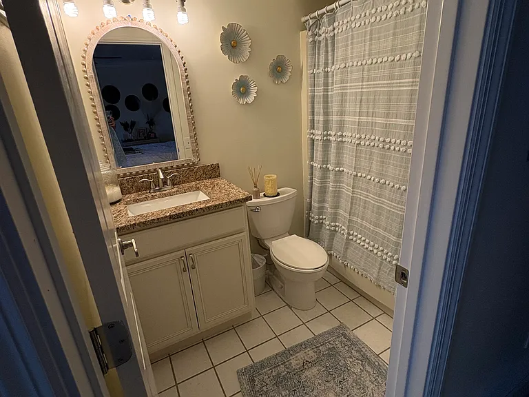 180 Lake Point Ln #180 — Photo 17