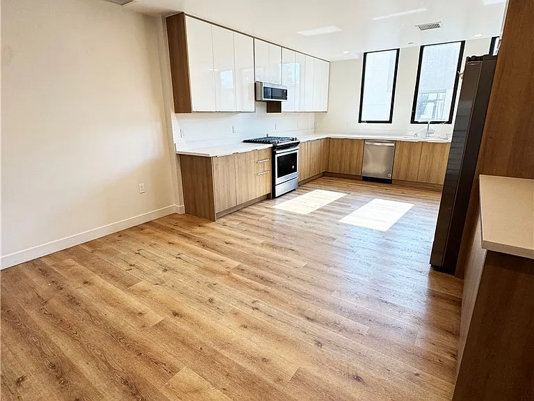 501 N Santa Anita Ave #D — Photo 9