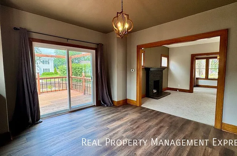 509 W 25th St — Photo 15