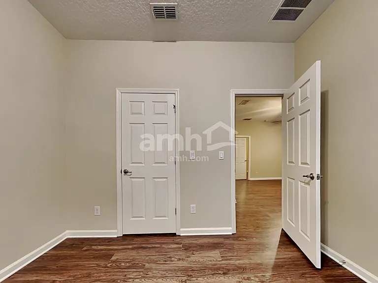 743 Sunny Stroll Dr — Photo 16