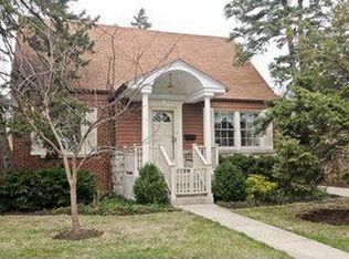 734 S Dunton Ave, Arlington Heights, IL 60005