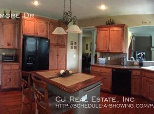 320 Sycamore St, Raymore, MO 64083