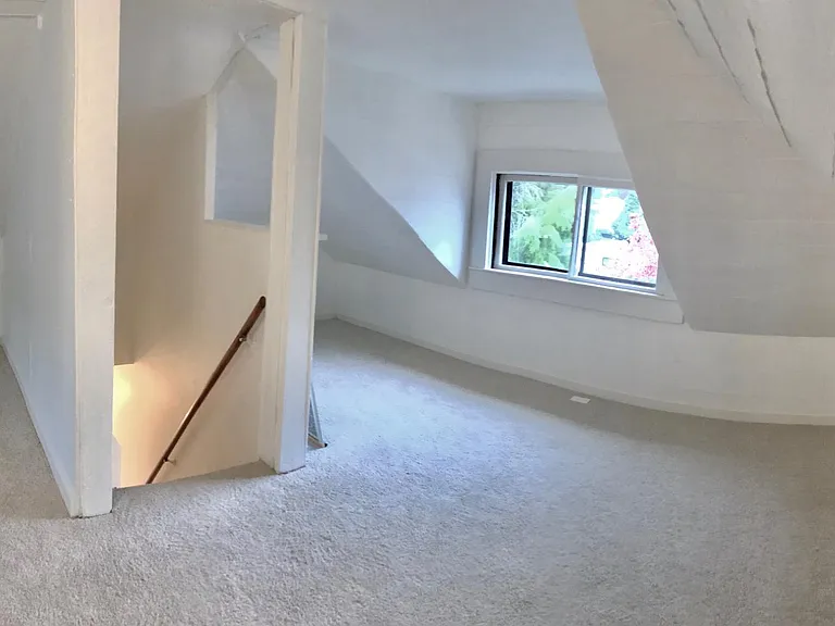 175 1st Ave NW — Photo 12