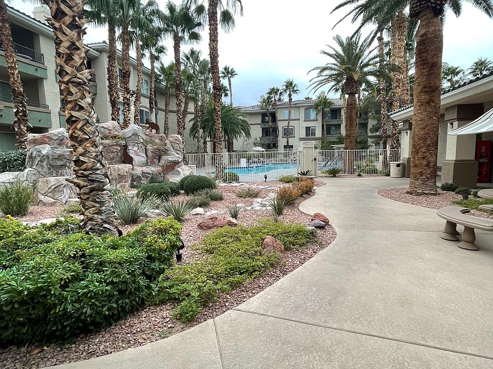 Community pool