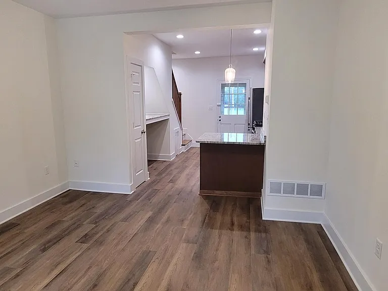 229 Chambersburg St — Photo 8