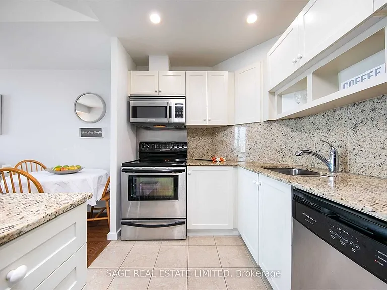 218 Queens Quay W #1711 — Photo 2