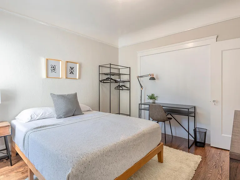 653 Minna St #B — Photo 11