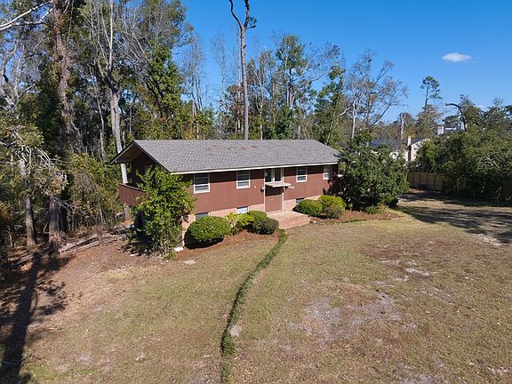 2nd image of 2446 Meadowbrook Dr