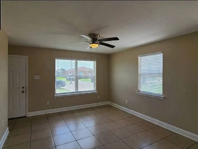 501 Pierre St — Photo 5