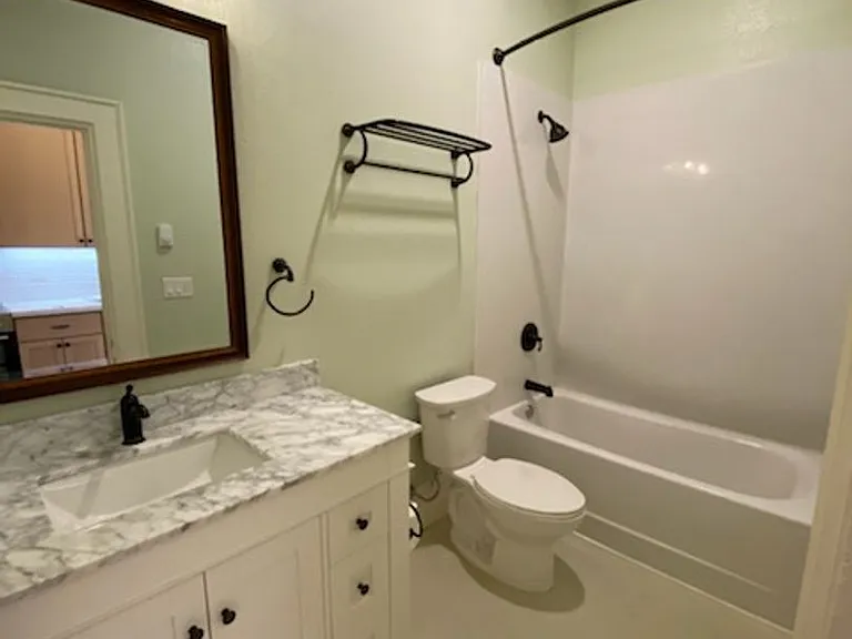 524 E Main St #205 — Photo 6
