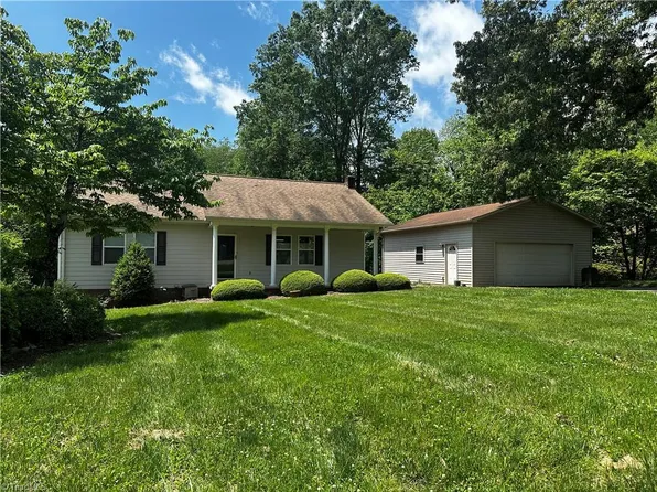 500 James St, Wilkesboro, NC 28697