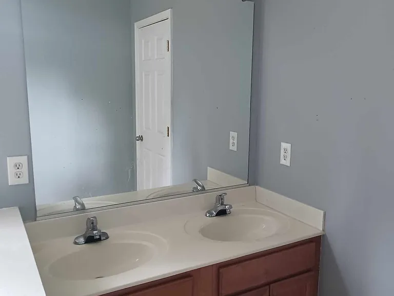 108 Adlett Ln — Photo 45
