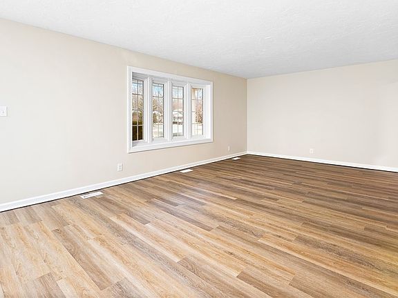 4th image of 6503 Brooks Blvd