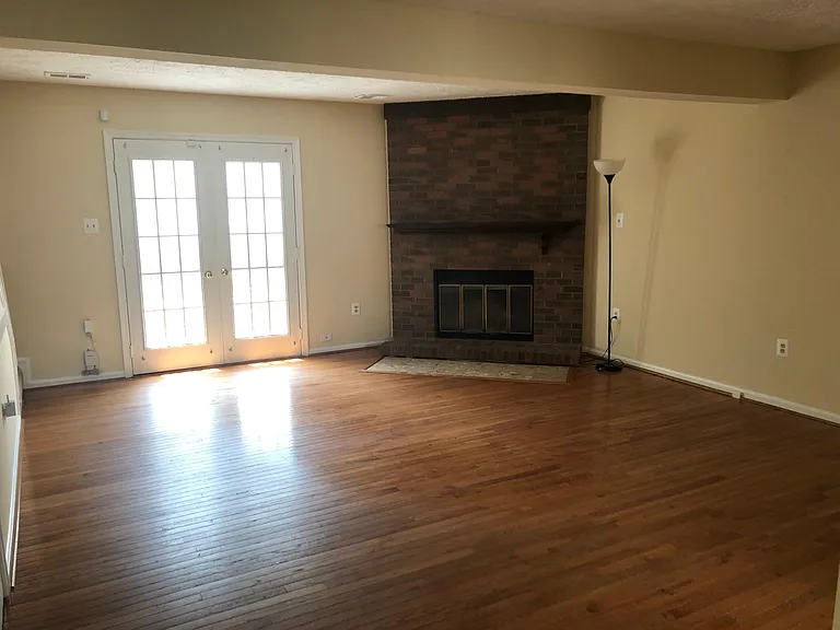 133 Firethorn Ct — Photo 7
