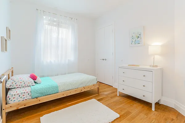 Sold by Owner | media 8