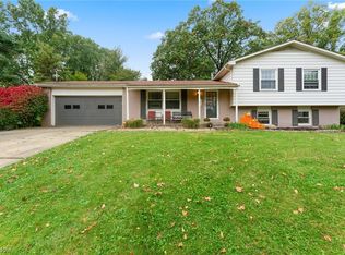 1741 Stonehenge Ave NE, Warren, OH
