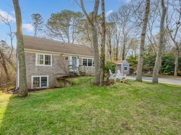 43 Chickadee Lane, Centerville, MA 02632