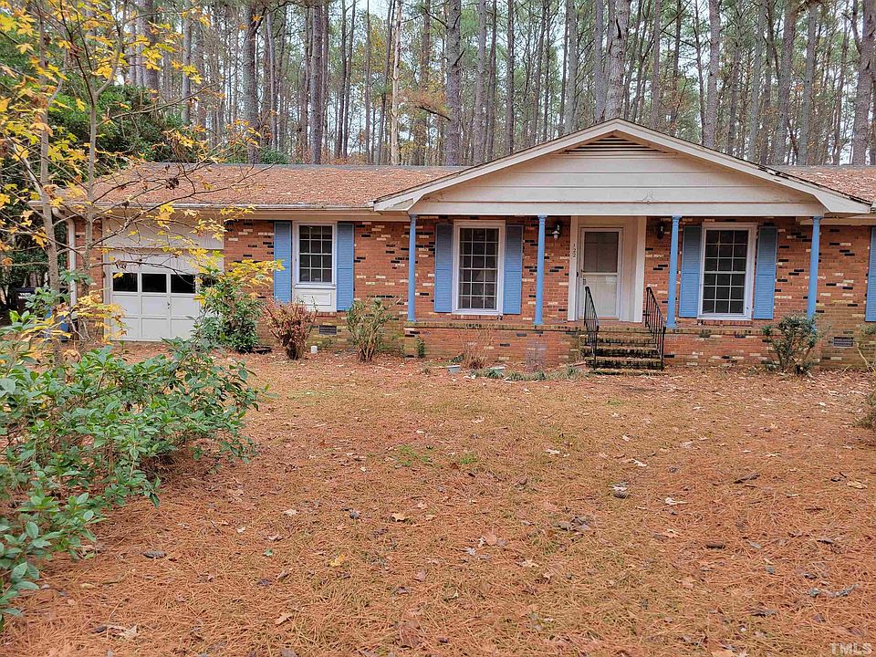 1st image of 122 Landsbury Dr