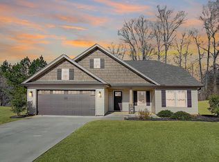 113 Auburn Ln, Greenwood, SC 29649