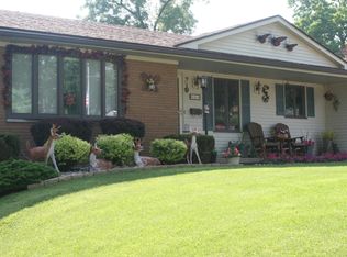 403 10th Ave N, Albany, IL 61230