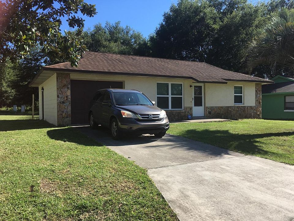 Curbside View
