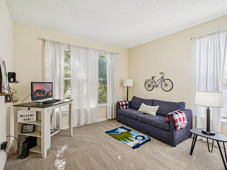 Cedar Springs Apartments — Photo 10