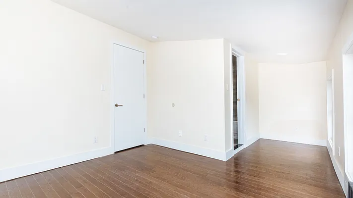 Rented by Nooklyn NYC LLC | media 11