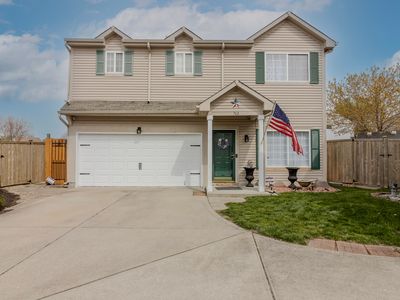 768 Pine Lake Dr, Greenwood, IN, 46143