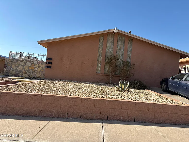 3704 McConnell Ave #A — Photo 4