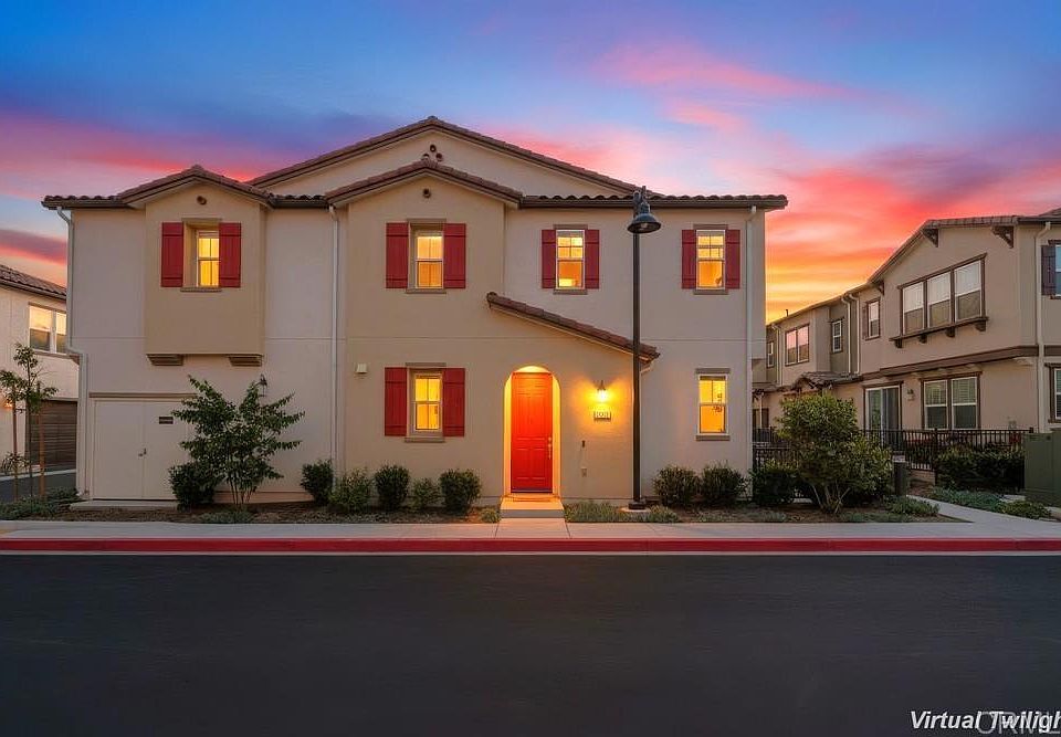 1st image of 10325 Graphite St