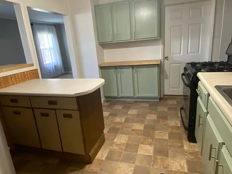 57082 Guernsey Ave — Photo 5