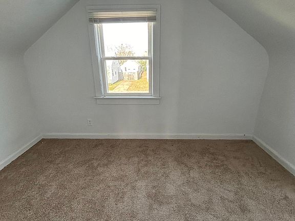 5th image of 9216 Atwood Ave Unit B