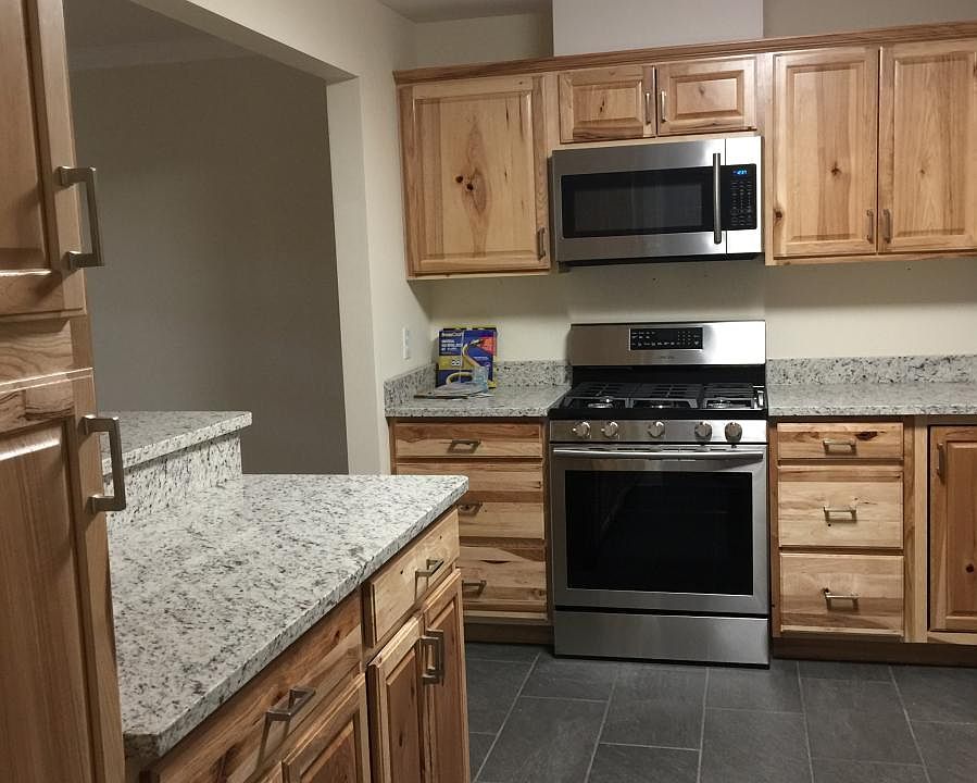 2nd image of 3015 Waddington Dr