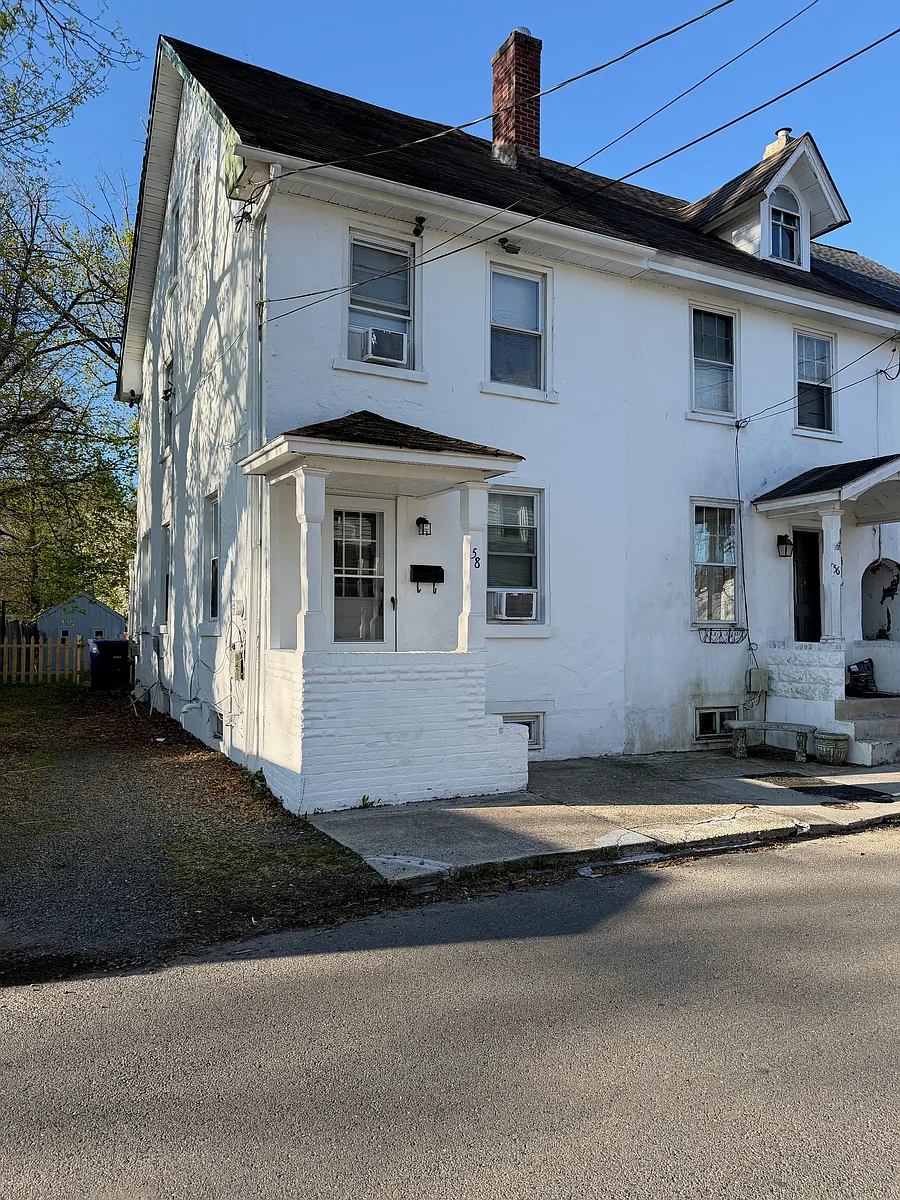 Building Photo - 58 E Monroe St