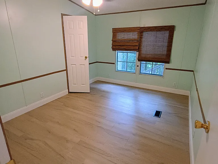 124 Woodshore Dr — Photo 18