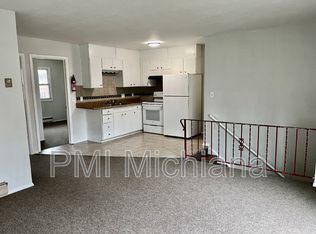 2258 Huey St, South Bend, IN 46628