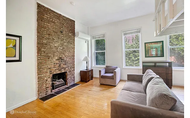 Rented by Douglas Elliman | media 17