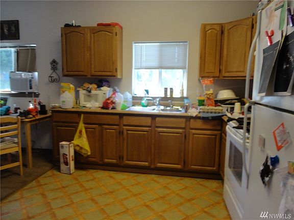 3rd image of 848 Westlake Ave