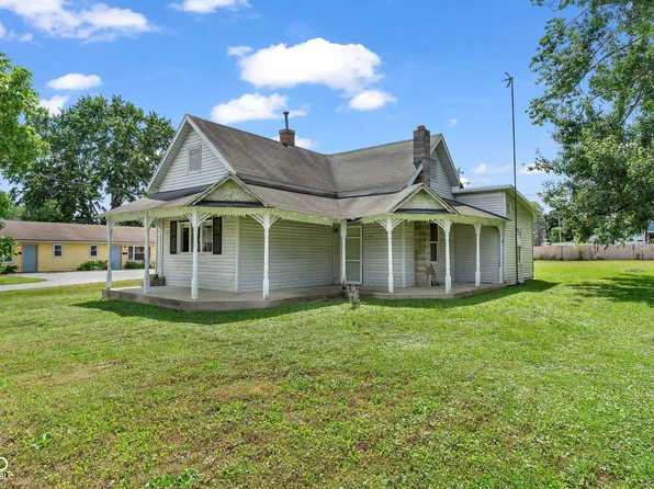 204 S Lafayette St, Cloverdale, IN 46120