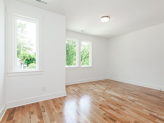 5th image of 335B McKennell Dr