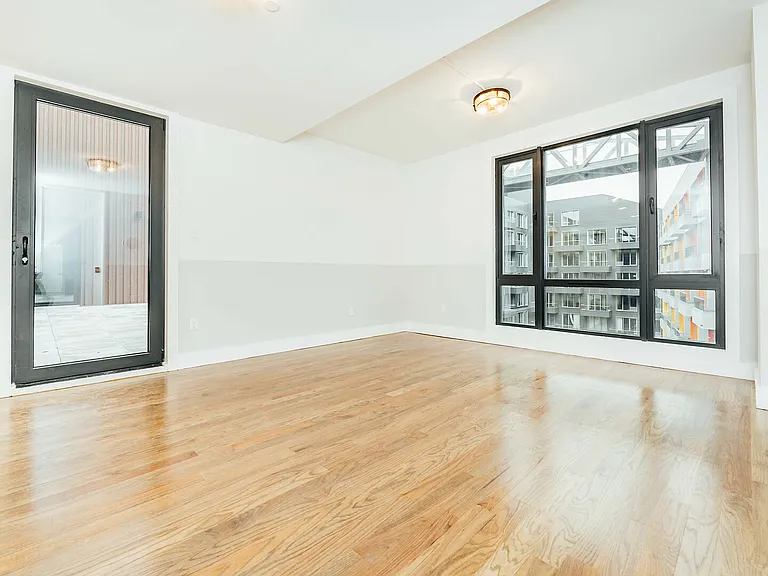 115 Stanwix St #711 — Photo 3
