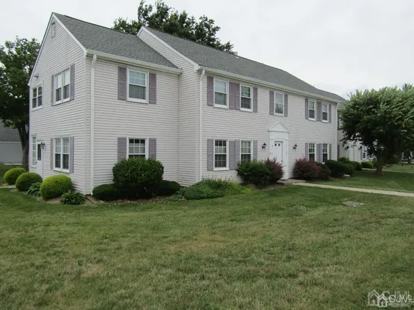 194B Madison Ln, Monroe Township, NJ 08831