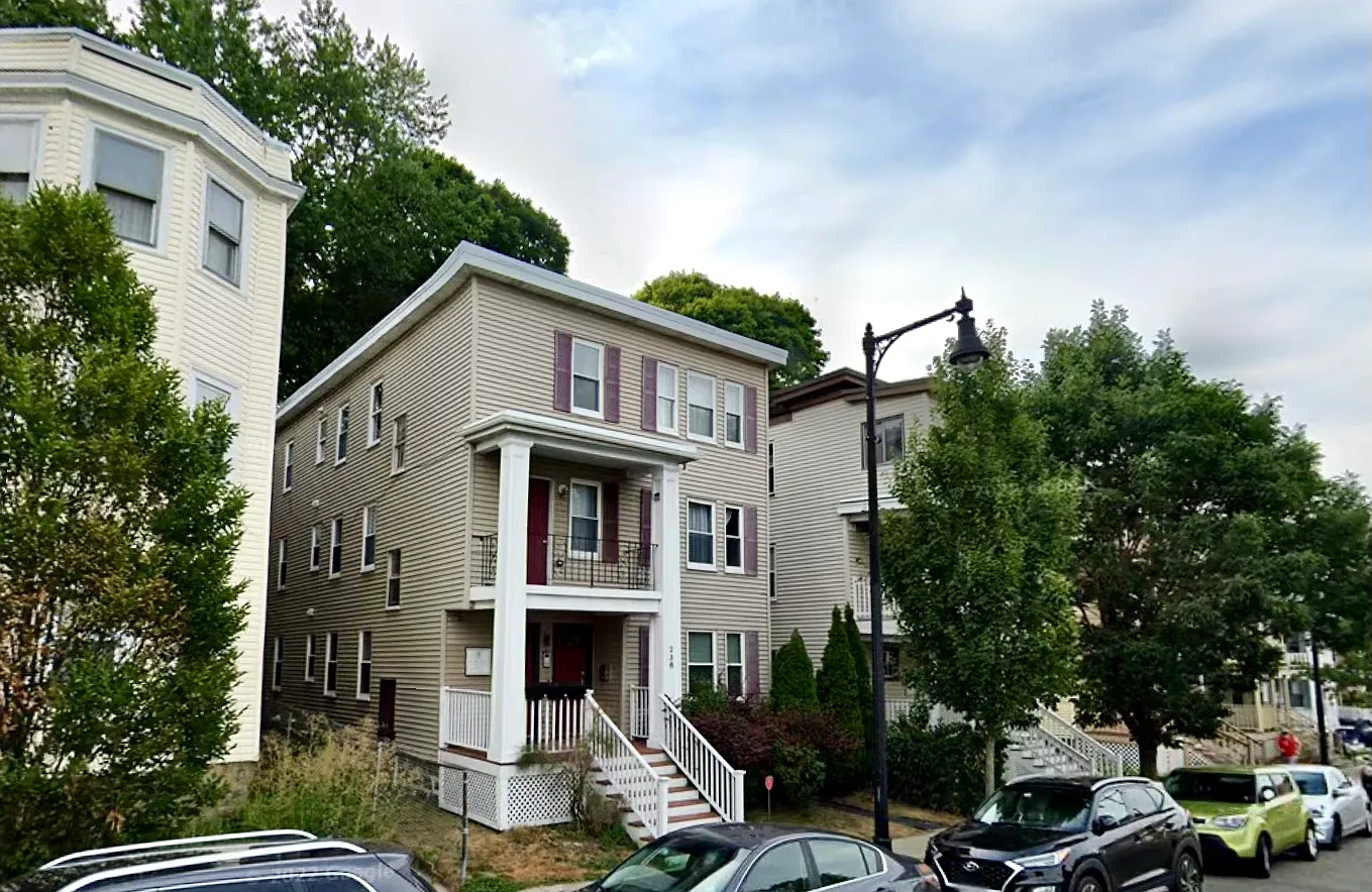 2 bed, 807 sqft, $3,250 — Photo 2