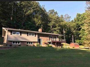 101 Lakeview Ln, Ironton, OH 45638