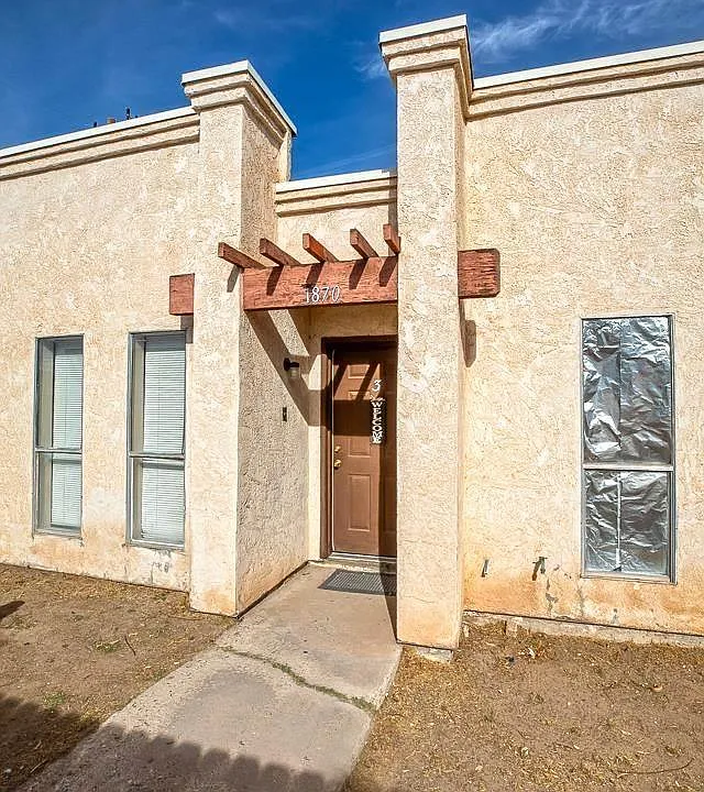 Building Photo 4
