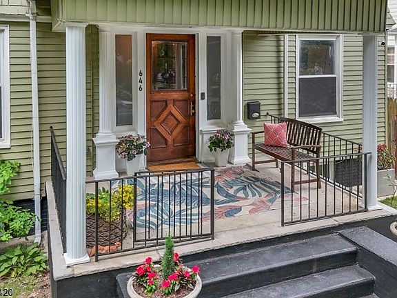 3rd image of 644 Clifton Ave